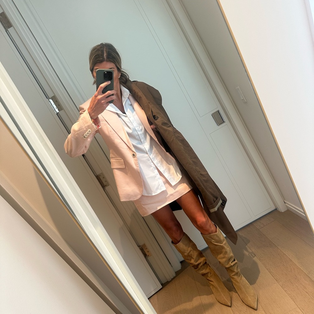 Never Worn Veronica Beard Chic Pink Blazer and Skirt Set